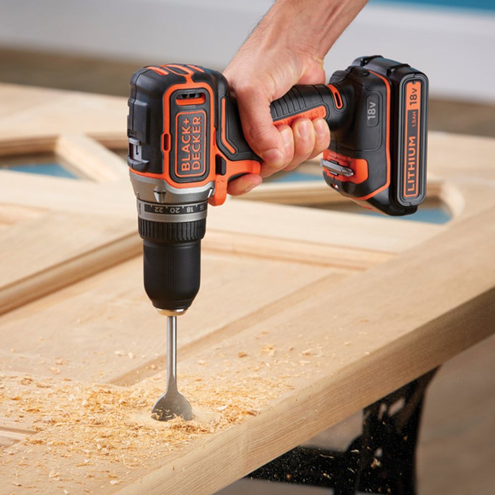 Black & Decker drill 18 V m/ koffert og 2 batterier BL186KB