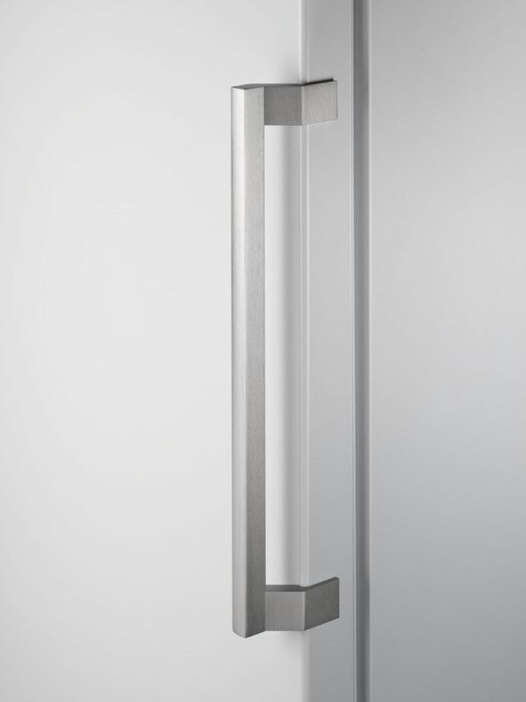 Electrolux kjøleskap 155 cm Dynamic air LRB2DE33W