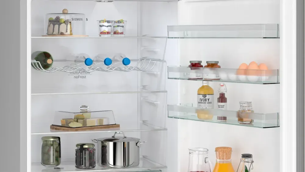 Siemens frittstående kombiskap 203 cm stål iQ300 70 cm KG49NXIBF