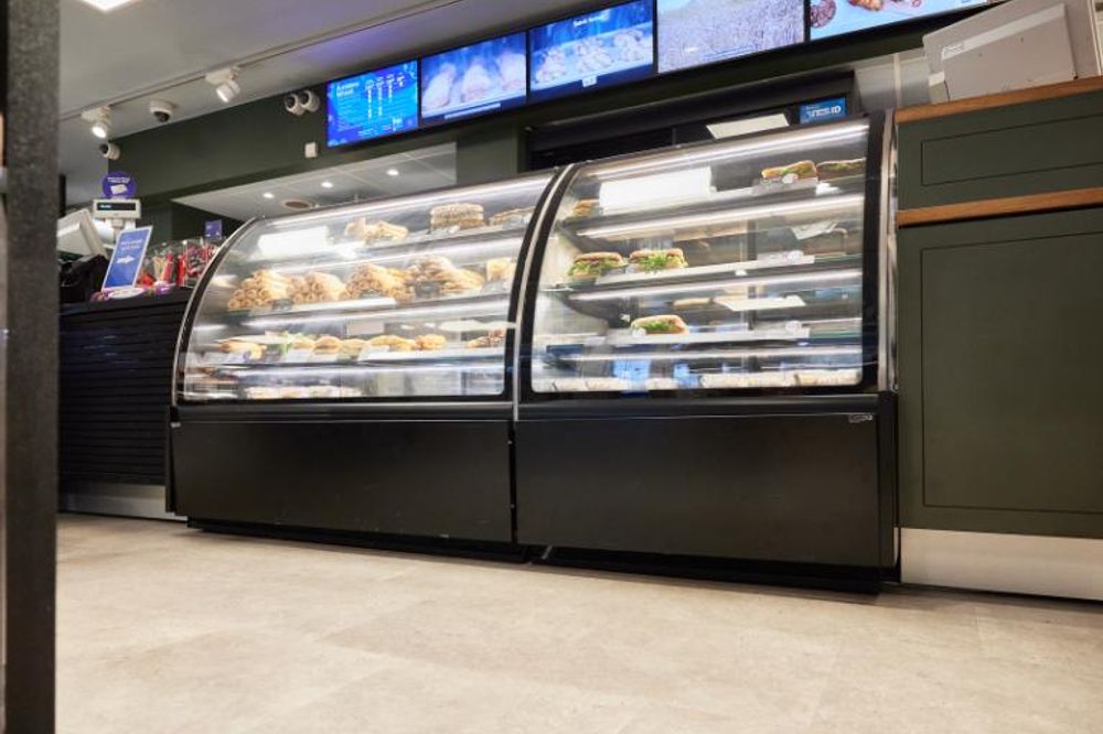 Vibocold kjøledisk Oslo med kurvet glass sort 125 cm OSC 140C HC S
